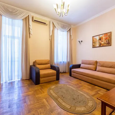 In The Center On Shota Rustaveli * Κίεβο